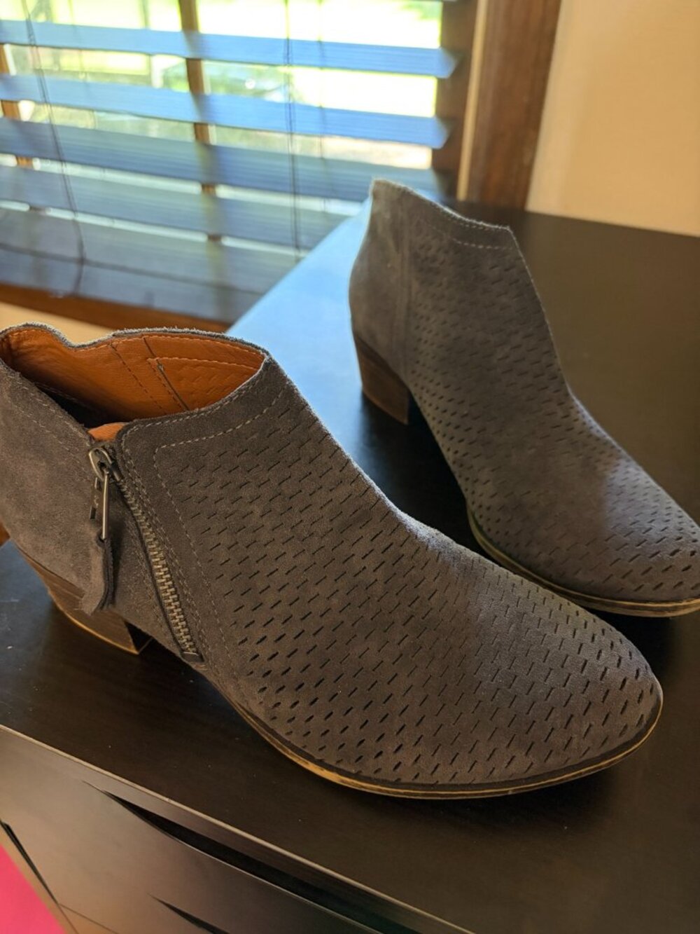 Lucky Brand Gray Suede Perforated Ankle Booties Side Zip Low Heel Size 7.5